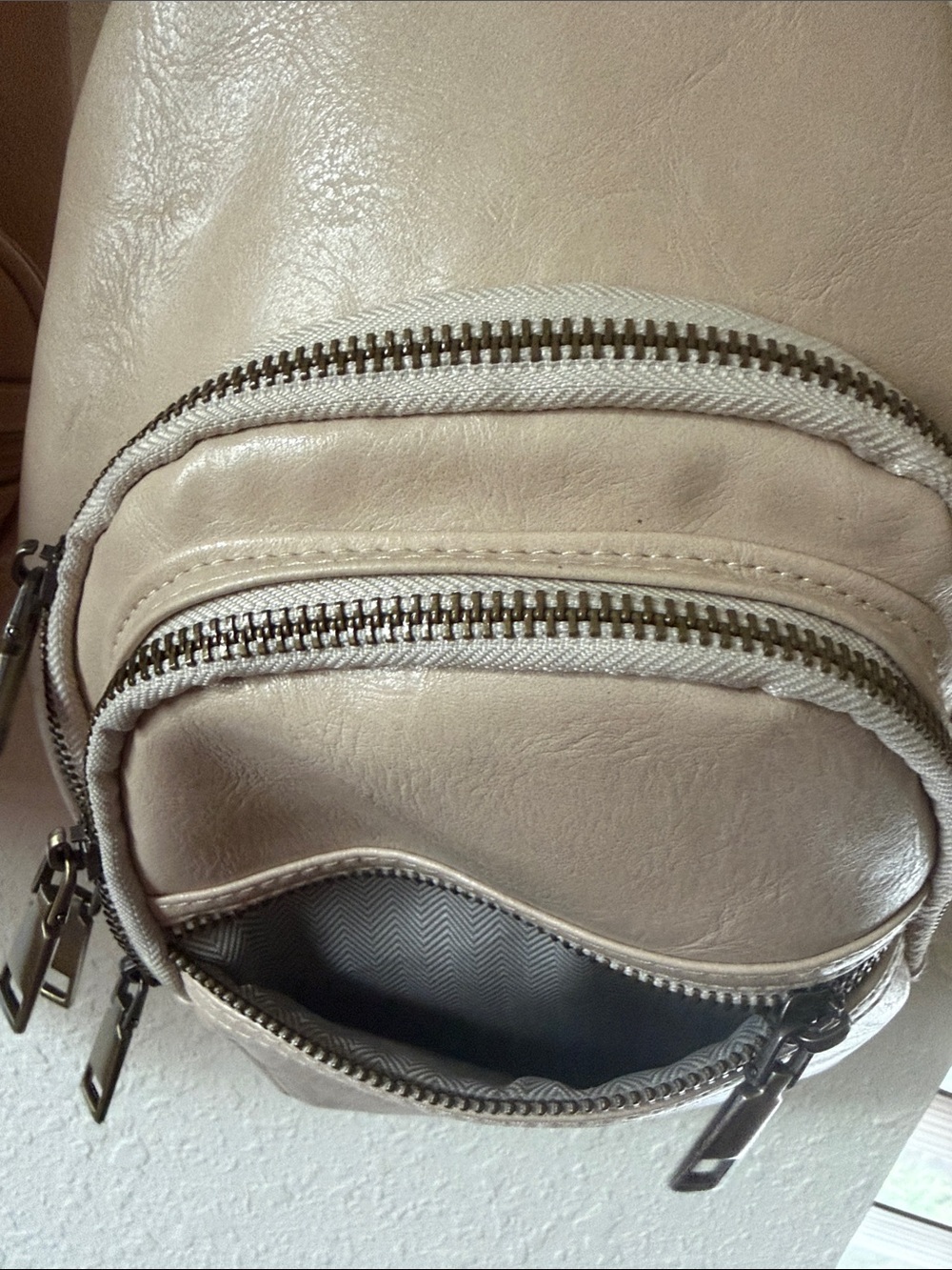2 Sling Crossbody Bags with Tribal Strap - Picture 12 of 16